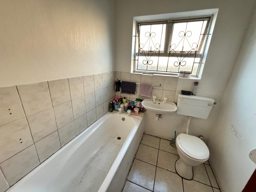 2 Bedroom Property for Sale in Philippi Western Cape